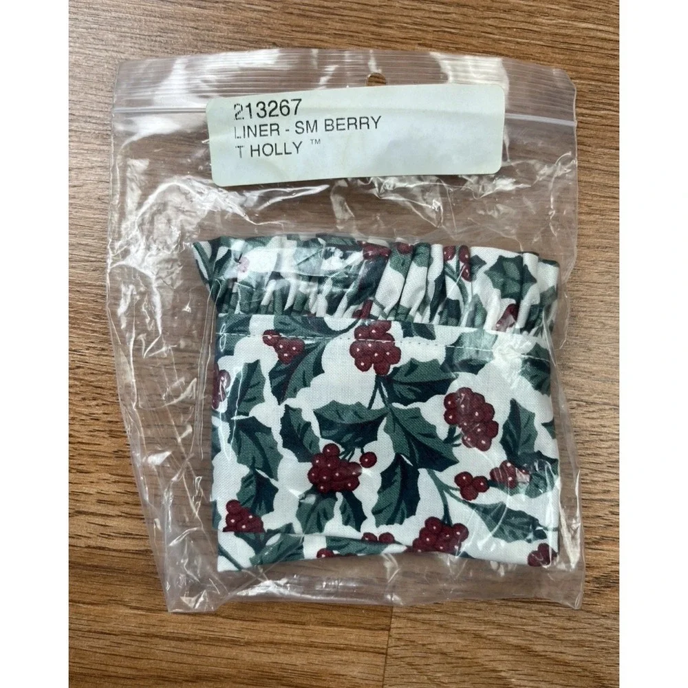 Longaberger Fabric Liner for‎ Small Berry Basket, Traditional Holly 213267 NEW